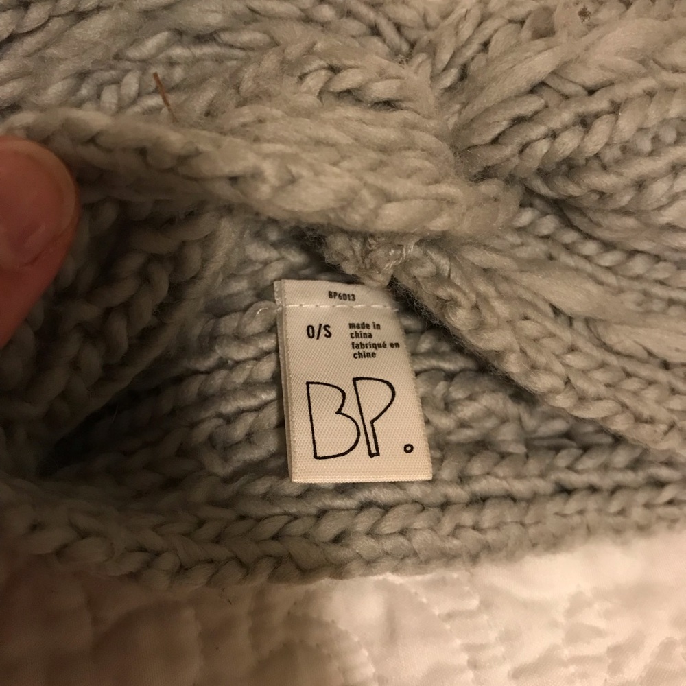 BP grey headwrap